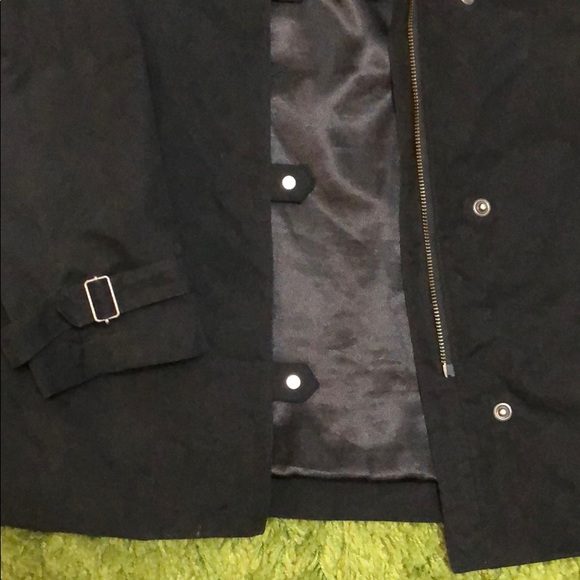 SMALL COLUMBIA TRENCH COAT WTH ADJUSTABLE WAIST - Picture 3 of 4